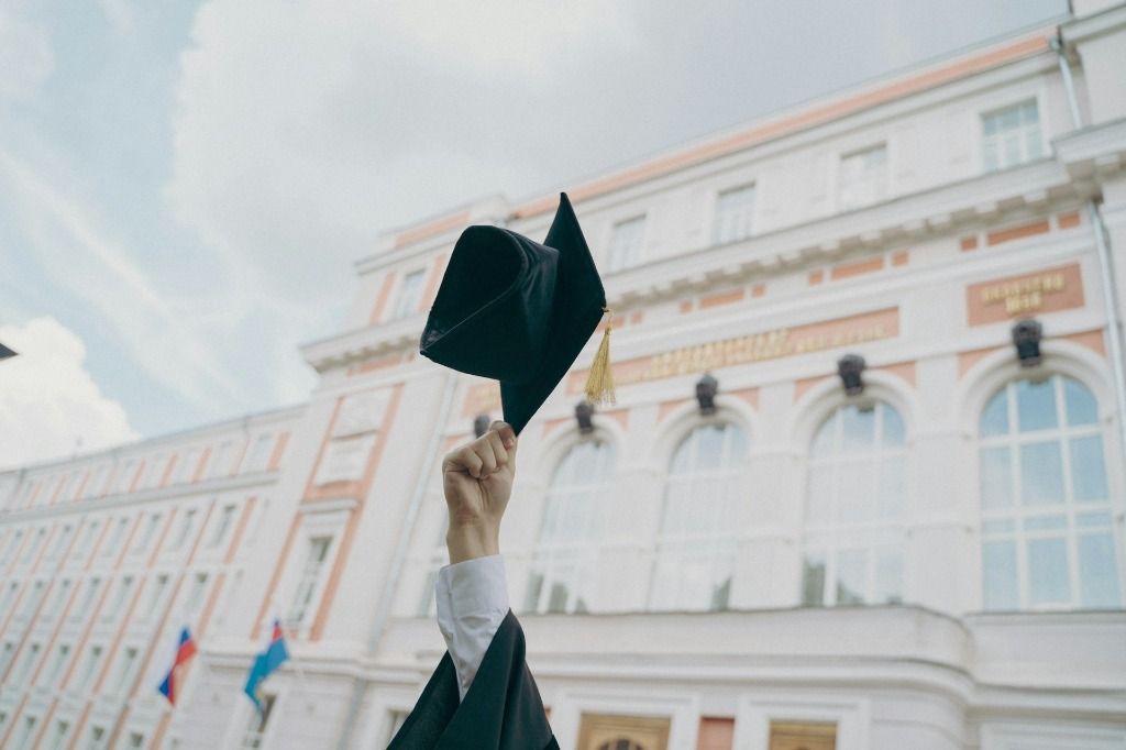 Public vs Private Universities in Poland: Tuition Fees, Entry Requirements, and Prestige